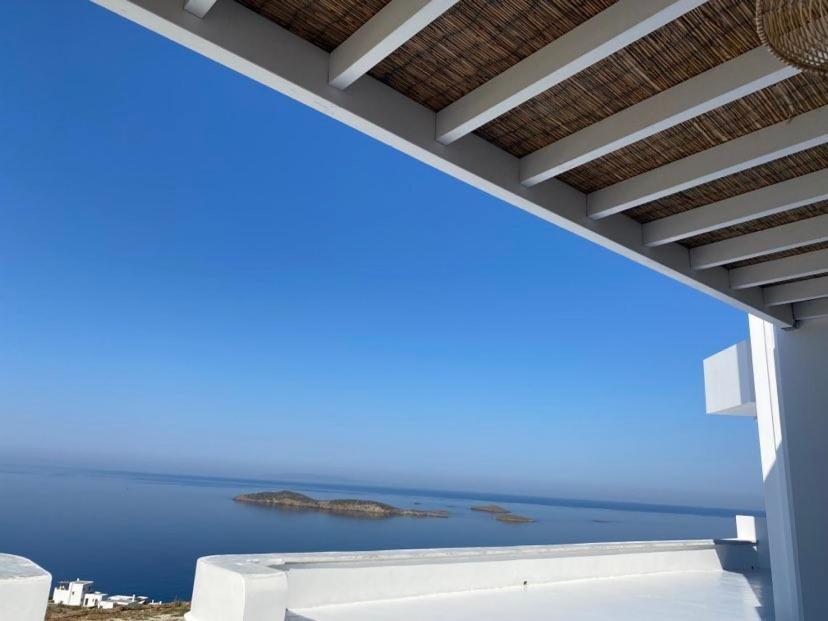 Eolia Luxury Suites Andros Batsíon Exteriör bild
