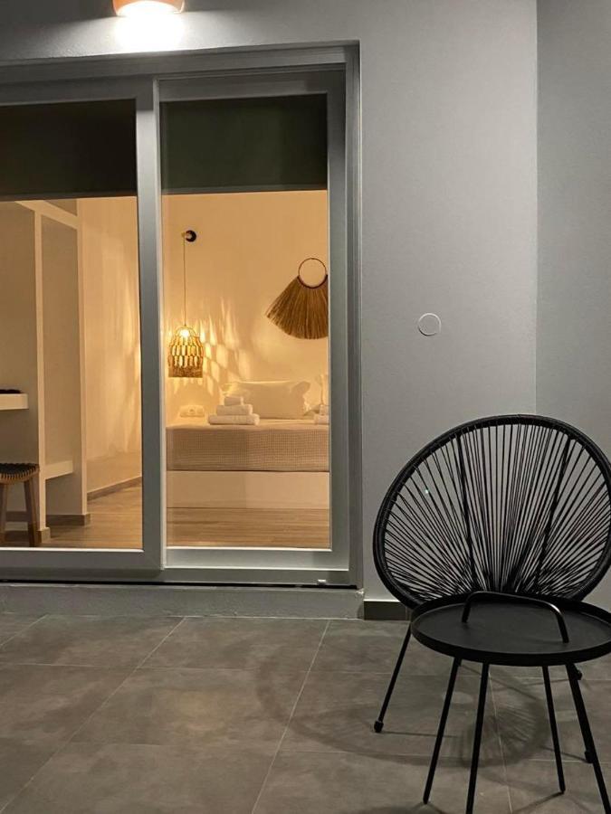 Eolia Luxury Suites Andros Batsíon Exteriör bild