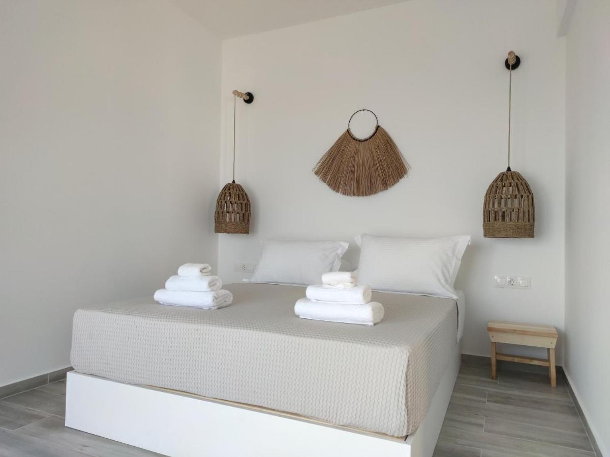 Eolia Luxury Suites Andros Batsíon Exteriör bild